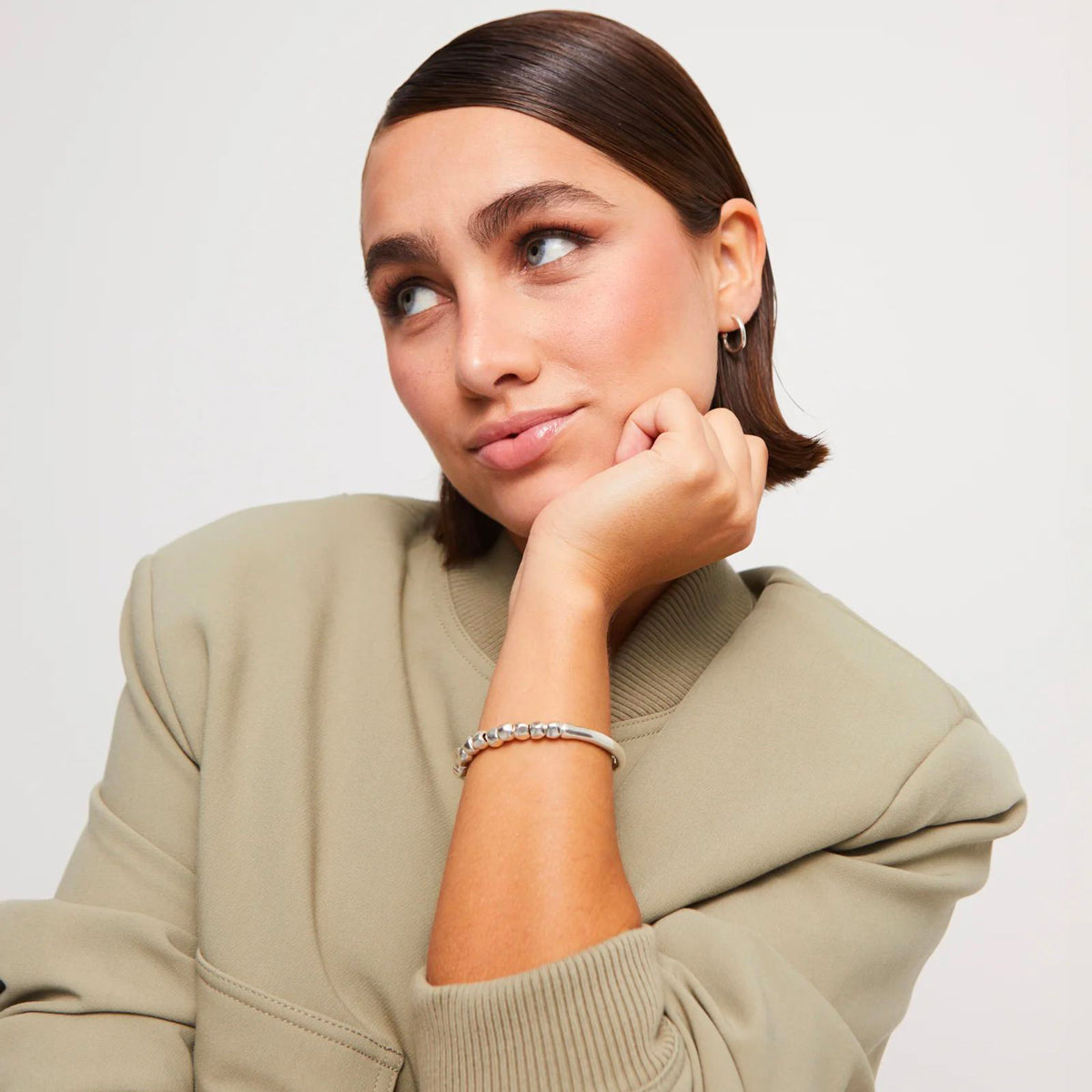 Bracciale con Sfere e Barretta