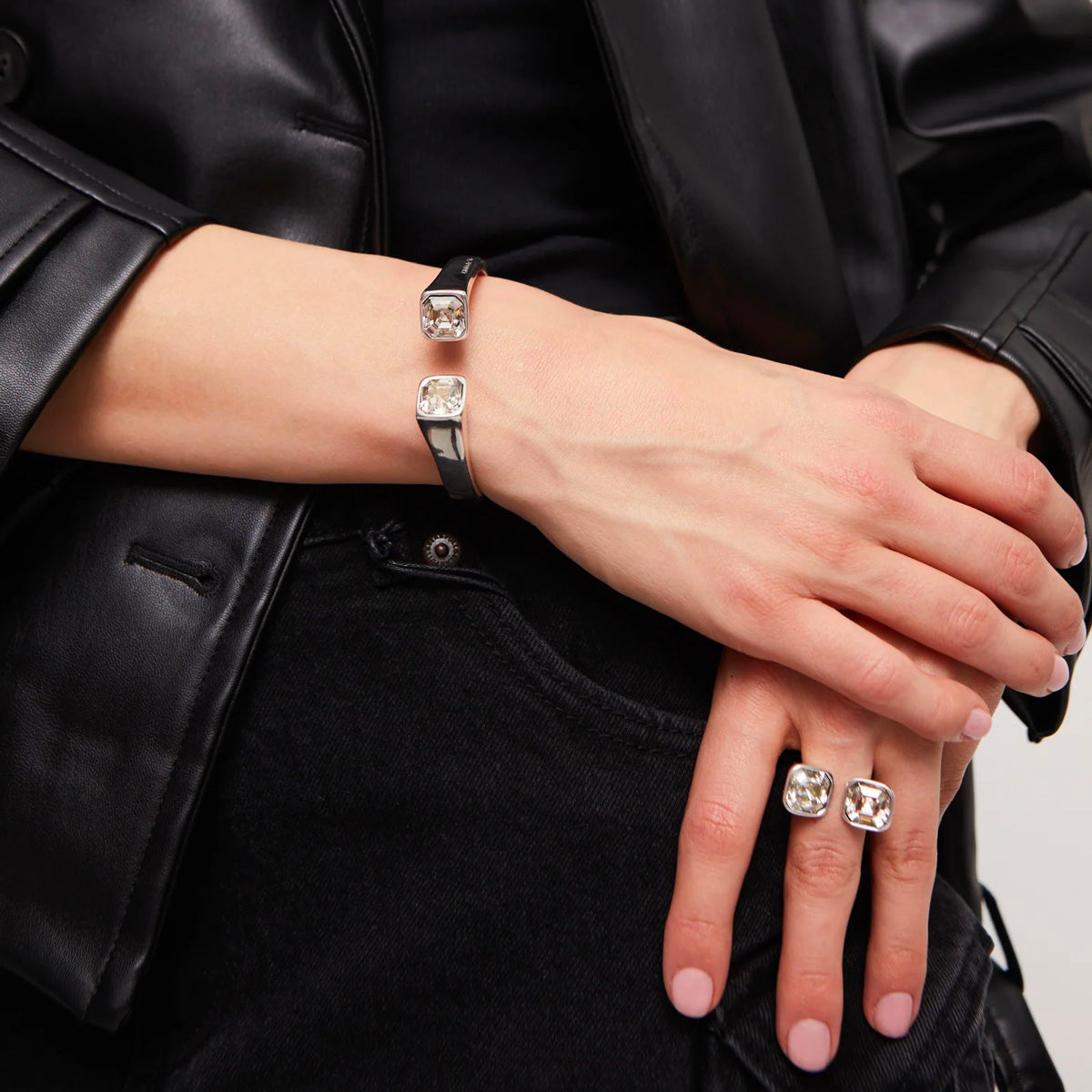 Bracciale rigido con Cristalli Bianchi