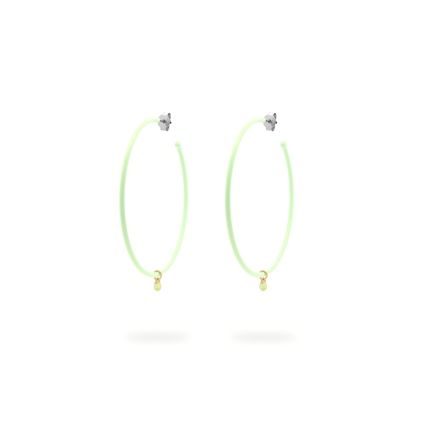 Orecchini a cerchio verniciati lime con zircone lime pendente - GIPSY CHIC Rue des Mille