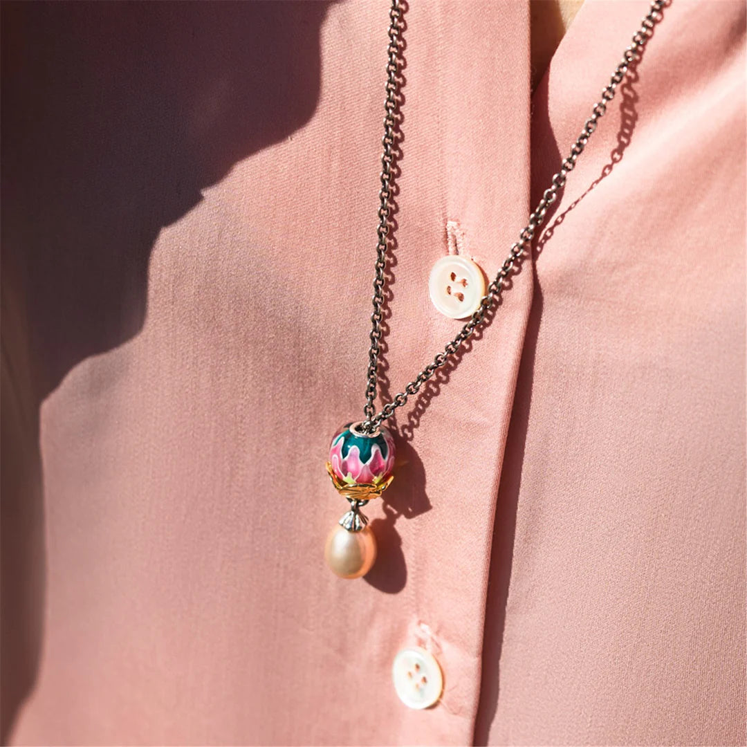 Abbraccio di Ninfea placcato Oro