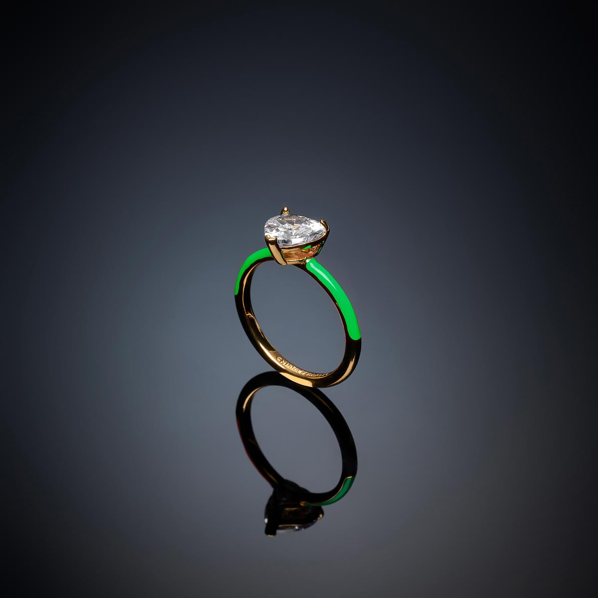 CHIARA FERRAGNI - LOVE PARADE | Anello solitario VERDE | J19AVI37CHIARA FERRAGNI - LOVE PARADE | Anello solitario VERDE | J19AVI37