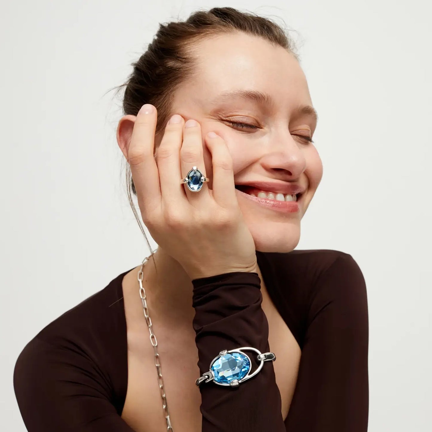 Bracciale rigido Cristallo Ovale Blu | PUL2593AZUMTL