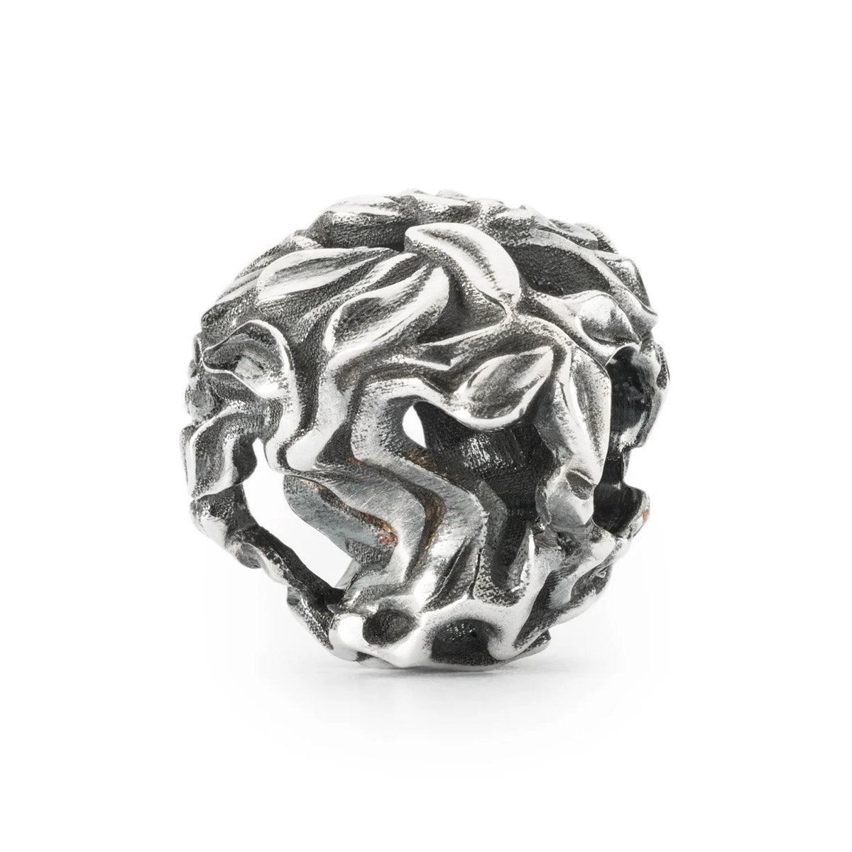 Albero della Forza Trollbeads | Beads in argento a sfera su cui sono raffigurate le nervature delle foglie dell'albero. | TAGBE-40127