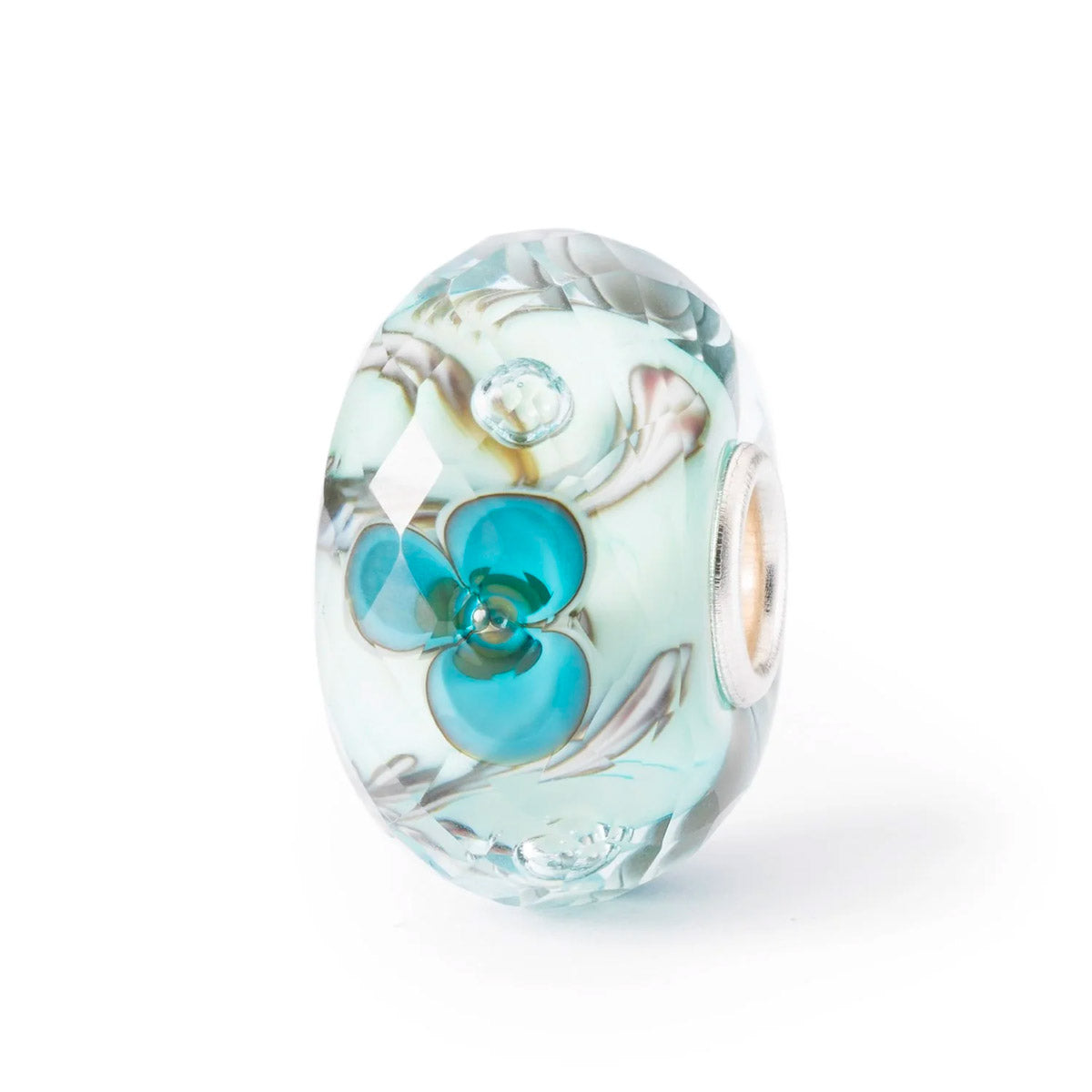 Bellezza in Blu Trollbeads | Beads in vetro sfaccettato con fiori celesti disegnati e piccole sfumature dorate | TGLBE-30088