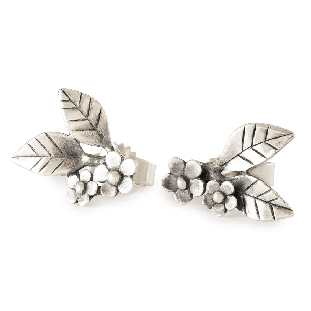 Orecchini Grazia dei Fiori Trollbeads | Orecchini da lobo Trollbeads con piccoli fiori | TAGEA-00134