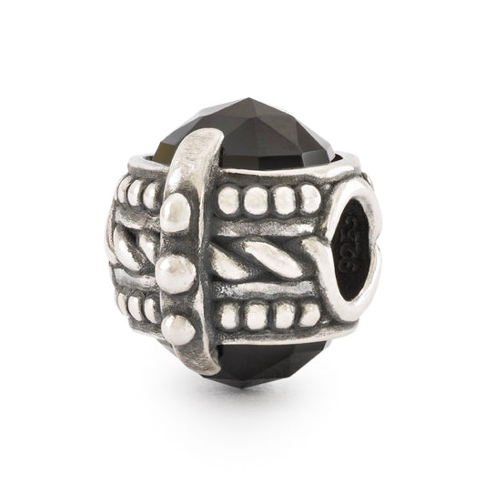 Scudo di Forza Trollbeads | Beads a sfera in argento con onice nero incastonato | TAGBE-00310