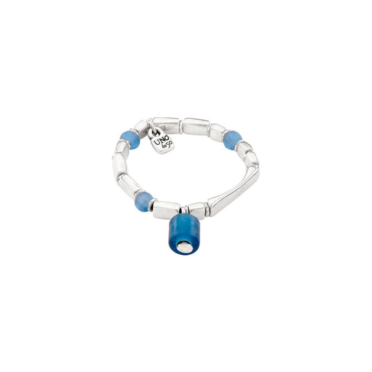 bracciale che trasmette la magica essenza orientale. Un gioiello UNOde50 bagnato in argento e rifinito con cristalli azzurri.