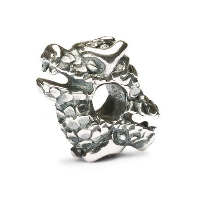 Il beads in argento Dragone Spirituale è formato da due teste di dragone. 