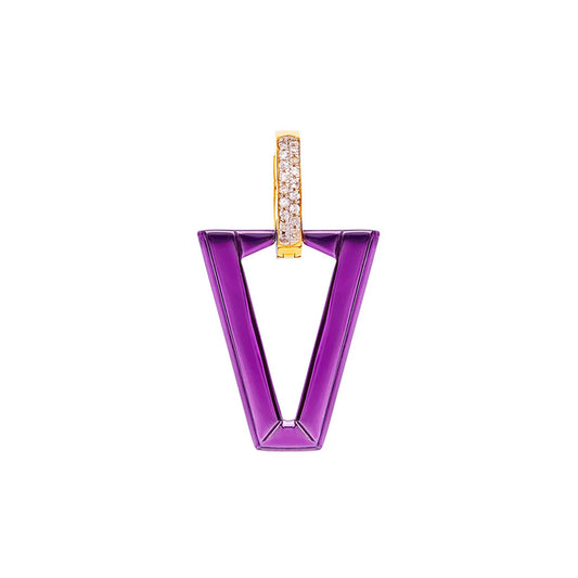 UALI METALLIC VIOLET è lo straordinario mono orecchino color viola metallizzato disegnato da Valentina Ferragni.